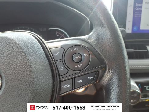 Used 2023 Toyota RAV4 XLE AWD/4WD image 18