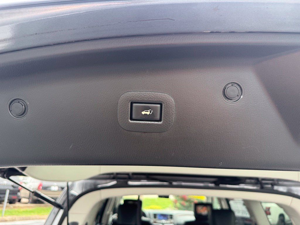 Used 2019 Nissan Armada Platinum w/ Captain's Chairs Package RWD image 40