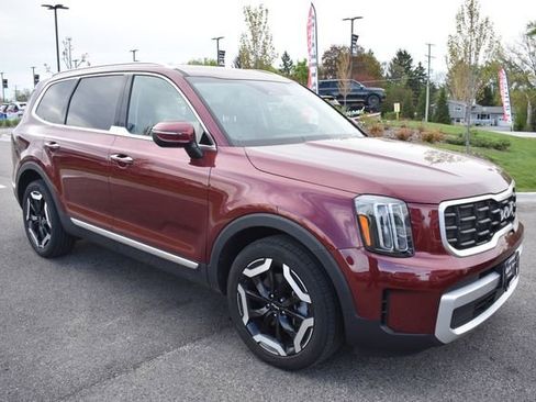 Certified 2024 Kia Telluride S w/ S Sunroof Package AWD/4WD image 10