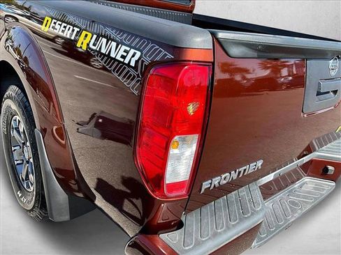 Used 2017 Nissan Frontier Desert Runner image 25