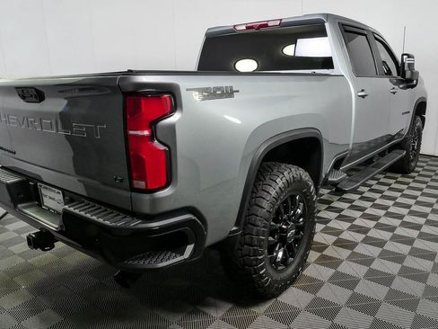 Used 2025 Chevrolet Silverado 2500 LT w/ Trail Boss Package AWD/4WD image 3