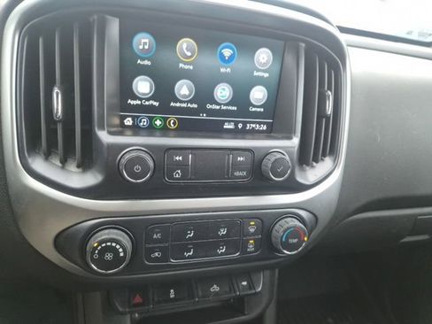 Used 2022 Chevrolet Colorado LT w/ LT Convenience Package image 18