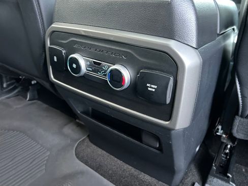 Used 2021 Ford Expedition XLT image 35