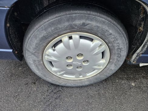 Used 1997 Chevrolet Lumina w/ Preferred Equipment Group 1 image 21