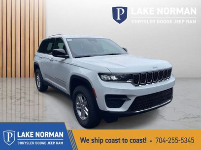 New 2025 Jeep Grand Cherokee Laredo w/ Luxury Tech Group I
