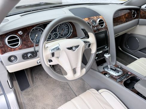 Used 2015 Bentley Flying Spur V8 AWD/4WD image 13