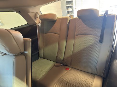 Used 2015 Dodge Journey SXT w/ Flexible Seating Group image 29