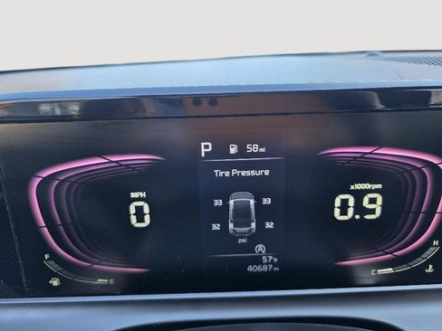 Used 2024 Kia Seltos LX image 10