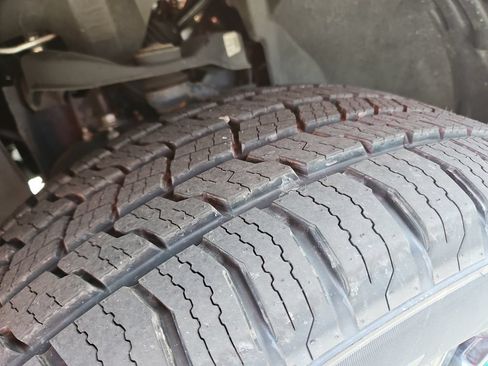 Used 2020 Nissan Frontier SV w/ Midnight Edition Floor Mats AWD/4WD image 27