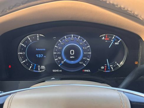 Used 2019 Cadillac Escalade ESV Platinum AWD/4WD image 37
