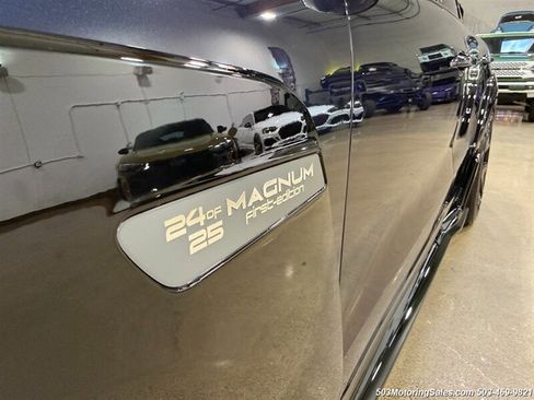Used 2024 Porsche Cayenne Turbo AWD/4WD image 12