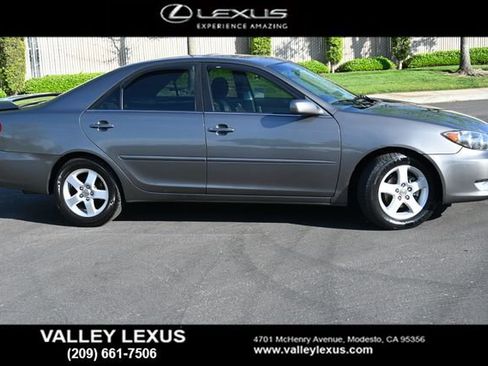 Used 2006 Toyota Camry SE image 3