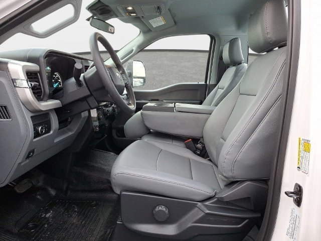 New 2026 Ford F250 XL w/ XL Driver Assist Package AWD/4WD image 8