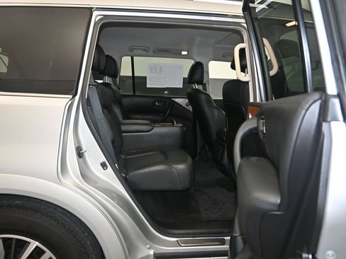 Used 2021 Nissan Armada SL w/ Captain's Chairs Package AWD/4WD image 28