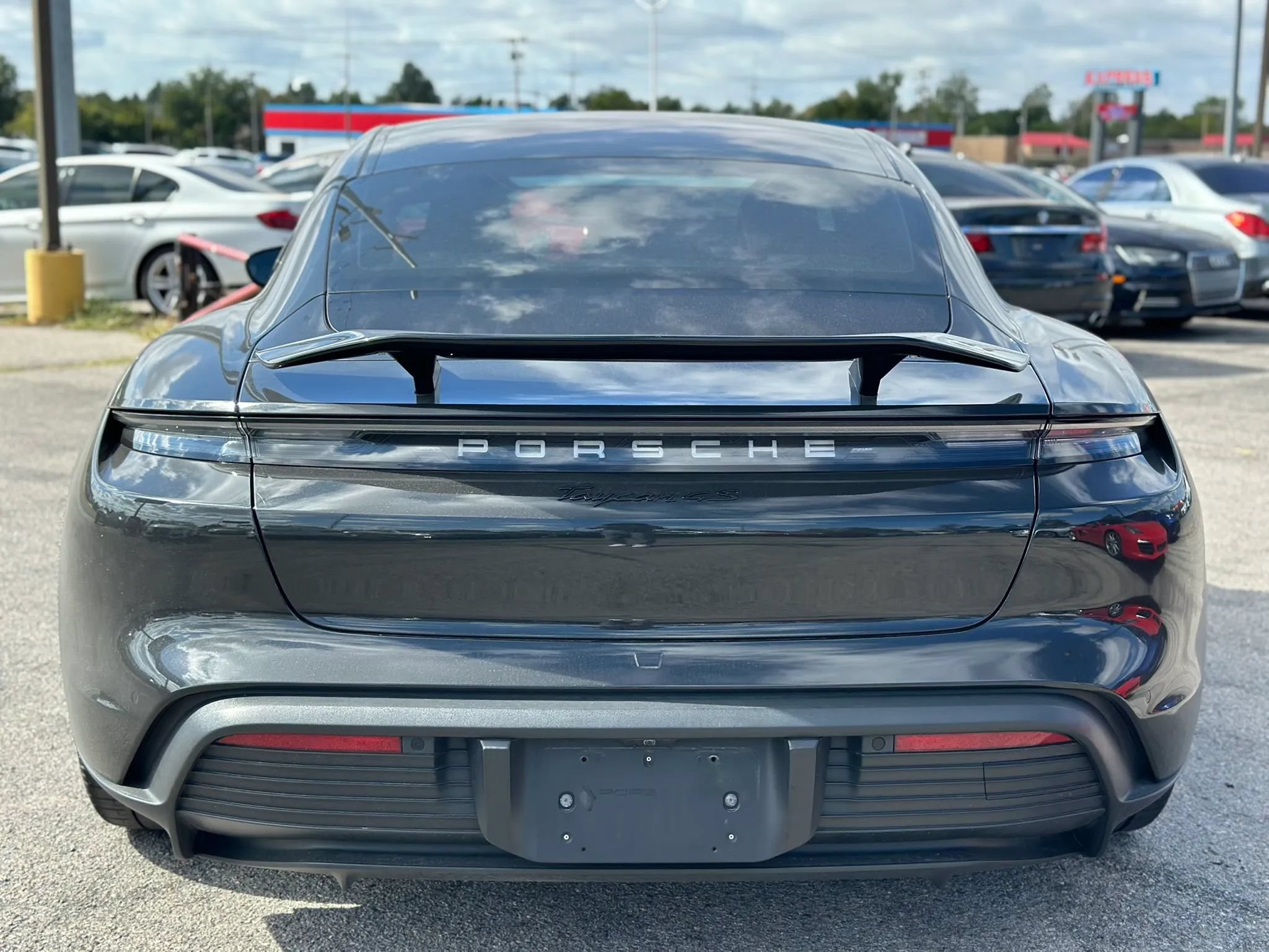 Used 2022 Porsche Taycan 4S AWD/4WD image 7
