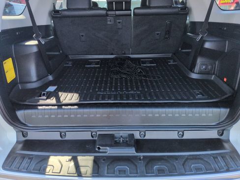 Used 2022 Toyota 4Runner Limited AWD/4WD image 23