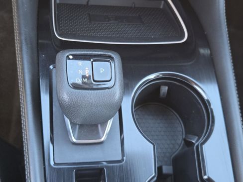 Used 2022 Nissan Rogue Platinum w/ Head-Up Display Package image 12