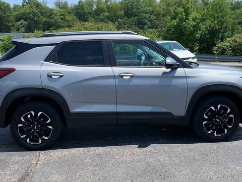 Certified 2023 Chevrolet TrailBlazer LT w/ Convenience Package AWD/4WD image 9