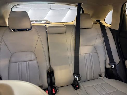 Used 2023 Honda HR-V EX-L image 16