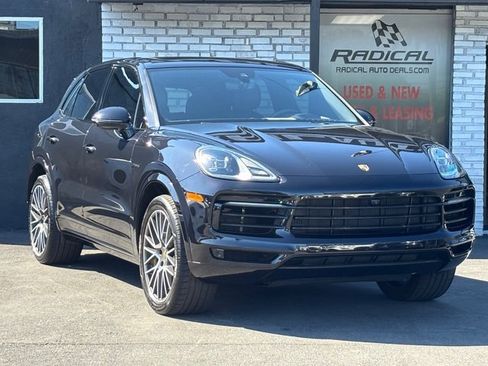 Used 2019 Porsche Cayenne E-Hybrid AWD/4WD image 5