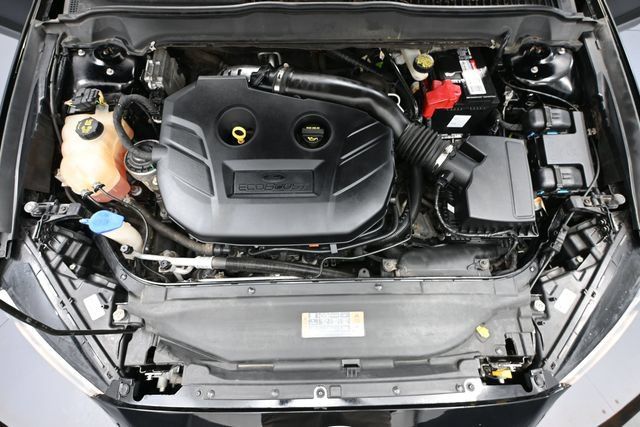 Used 2016 Ford Fusion SE w/ Equipment Group 202A FWD image 43
