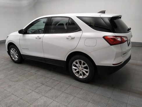 Used 2019 Chevrolet Equinox LS image 3