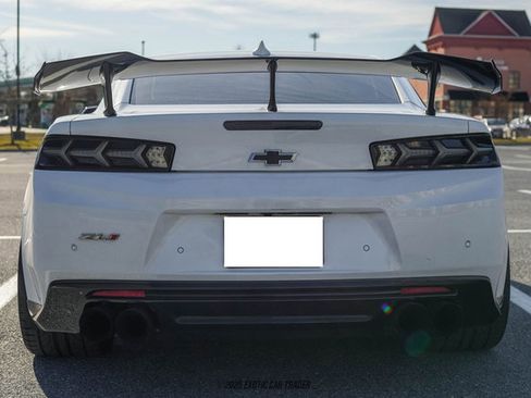 Used 2017 Chevrolet Camaro ZL1 RWD image 7