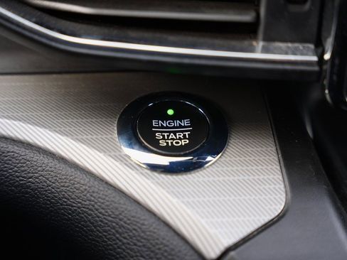 Used 2020 Ford Explorer XLT w/ Equipment Group 202A image 21