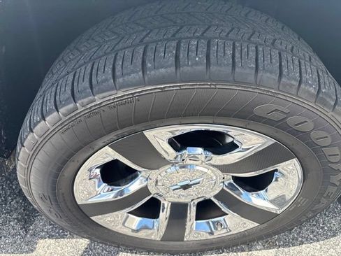 Used 2016 Chevrolet Silverado 1500 LTZ w/ LTZ Plus Package RWD image 2