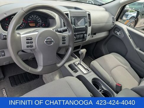 Used 2018 Nissan Frontier SV RWD image 4