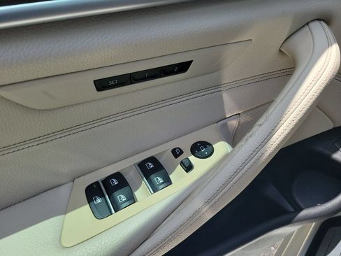 Used 2020 BMW 530i w/ Luxury Package RWD image 18