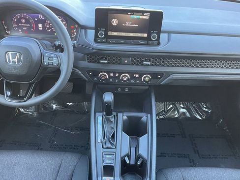 Used 2024 Honda Accord EX image 19