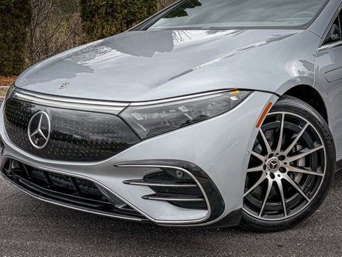 Used 2022 Mercedes-Benz EQS 450+ Sedan image 2