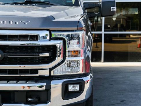 Used 2022 Ford F250 Lariat w/ Lariat Value Package AWD/4WD image 7