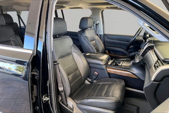 Used 2019 GMC Yukon XL Denali w/ Denali Ultimate Package AWD/4WD image 21