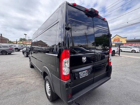 Used 2025 RAM ProMaster 2500 FWD image 5
