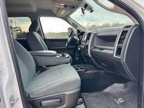 Used 2018 RAM 3500 Tradesman w/ Chrome Appearance Group image 23