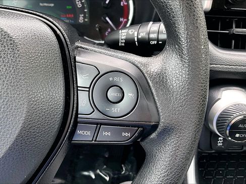 Used 2024 Toyota RAV4 XLE image 18