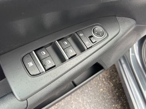 Certified 2024 Kia Forte LXS w/ LXS Technology Package image 25