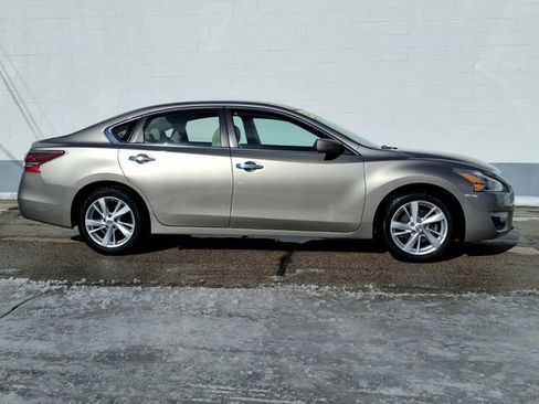 Used 2013 Nissan Altima 2.5 SV image 6