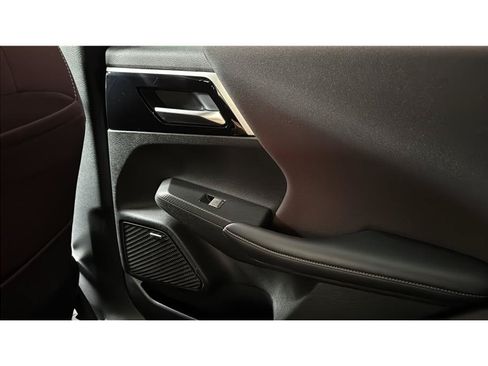 Used 2026 Mitsubishi Outlander ES FWD image 19