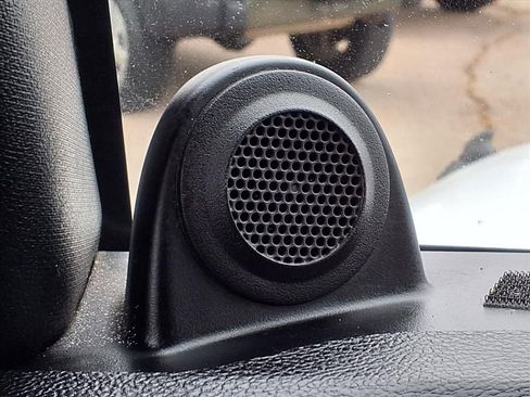 Used 2011 Jeep Wrangler Unlimited Sport image 20