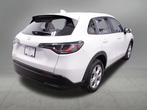 Certified 2023 Honda HR-V LX image 6