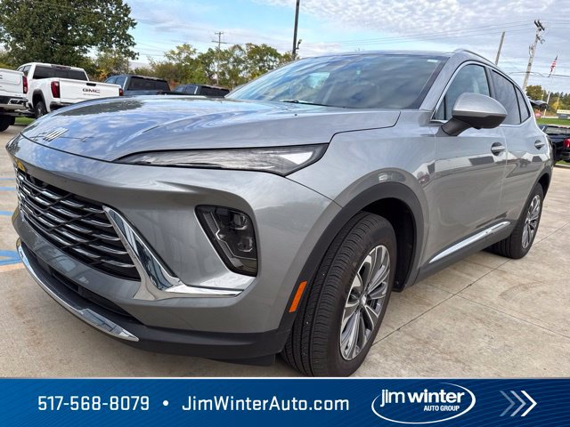 Used 2025 Buick Envision Preferred AWD/4WD image 1