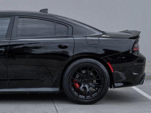 Used 2021 Dodge Charger R/T w/ Blacktop Package RWD image 18