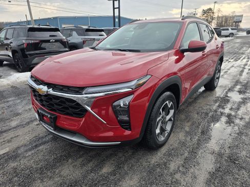 New 2026 Chevrolet Trax LT image 1