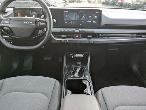 Used 2025 Kia K4 LXS image 15