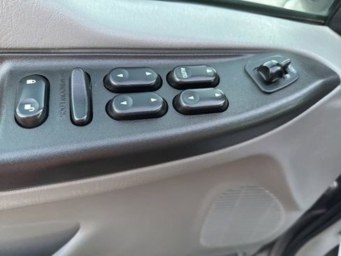 Used 2005 Ford F250 Lariat image 31