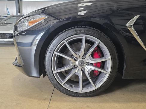 Used 2021 Genesis G70 3.3T RWD image 7