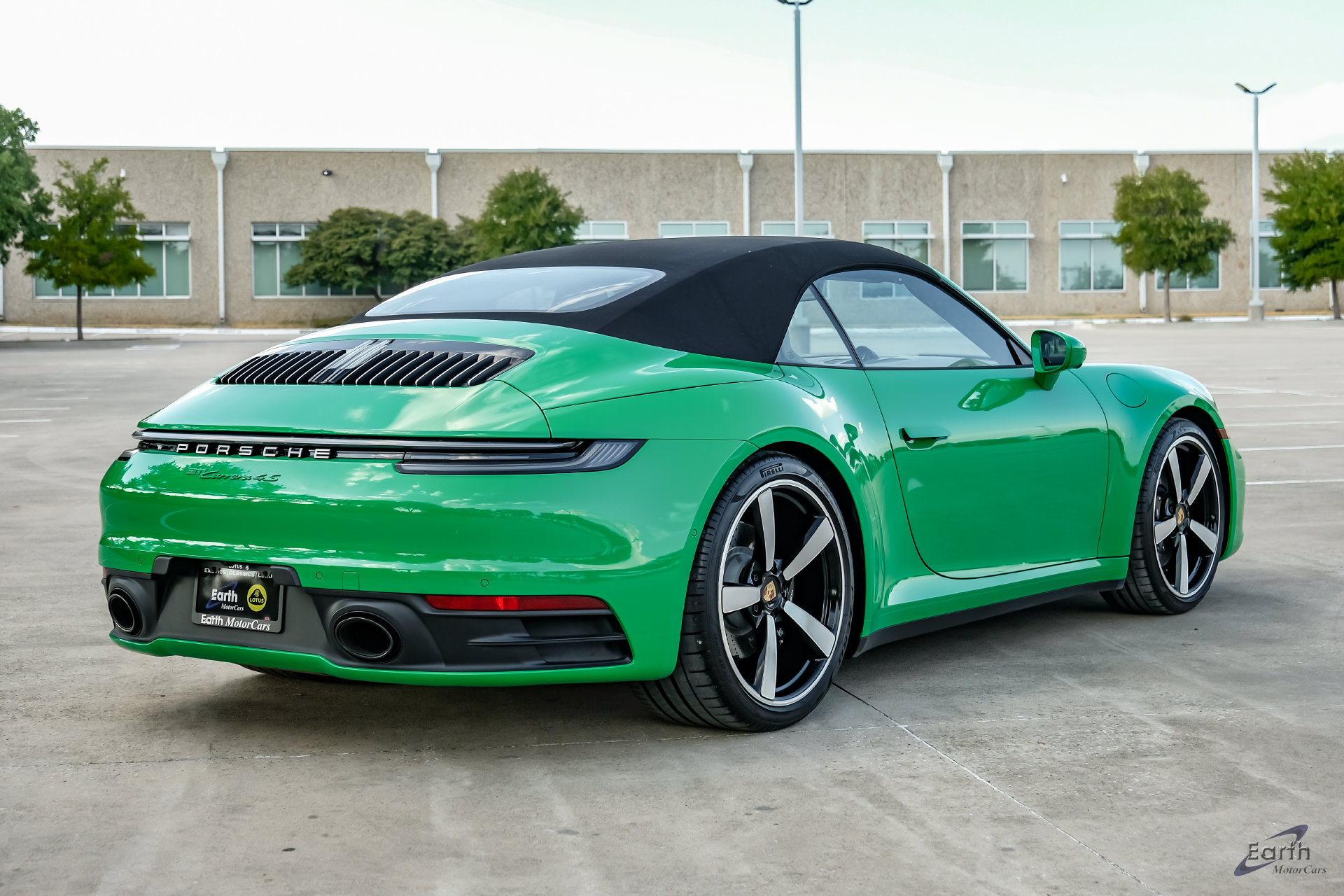 Used 2023 Porsche 911 Carrera 4S AWD/4WD image 16